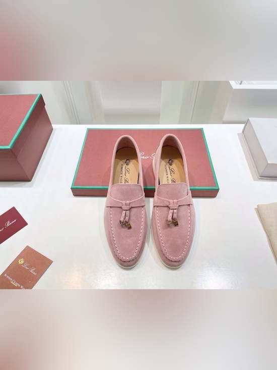 loro Piana、 Shoes - Pink Suede Tassel Loafers - Women's Slip-On Dress Shoes